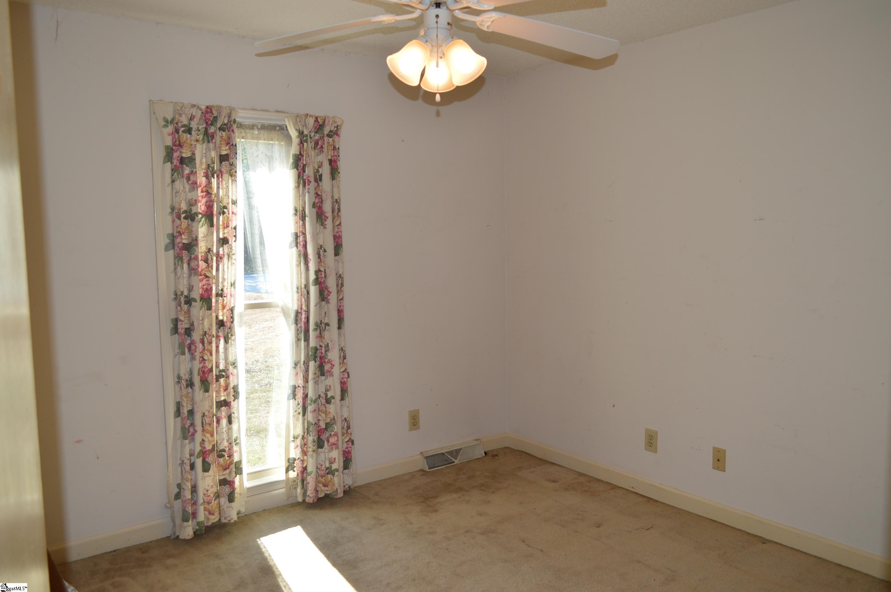 1151 Victor Hill Road Greer, SC 29651 - Photo 10 of 22