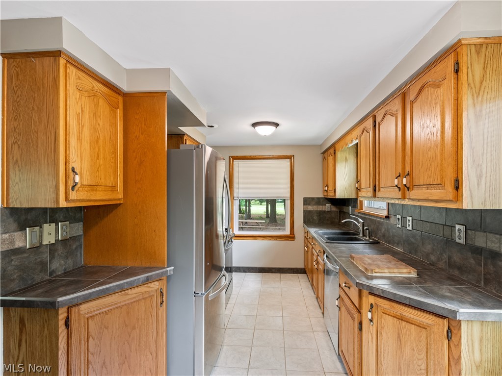 15756 Valley View Road Doylestown, OH 44230 - Photo 9 of 34 Gallery Image 9