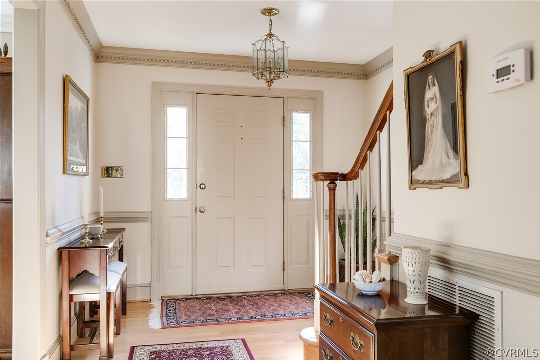 538 Courthouse Road Richmond, VA 23236 - Photo 2 of 24 a view of a hallway with furniture and staircase