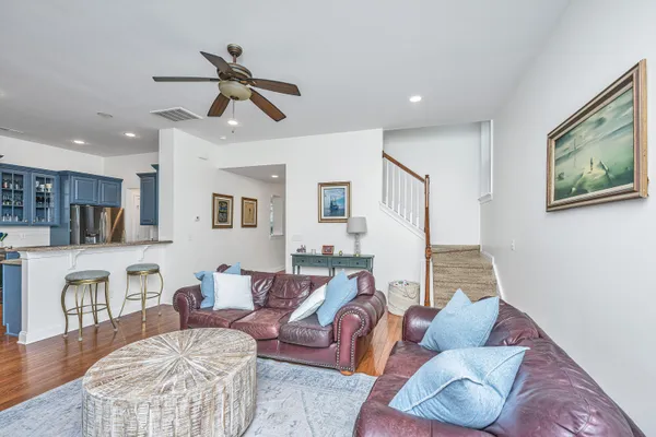 $889,000 | 1903 Hall Point Road, Mount Pleasant, SC 29466