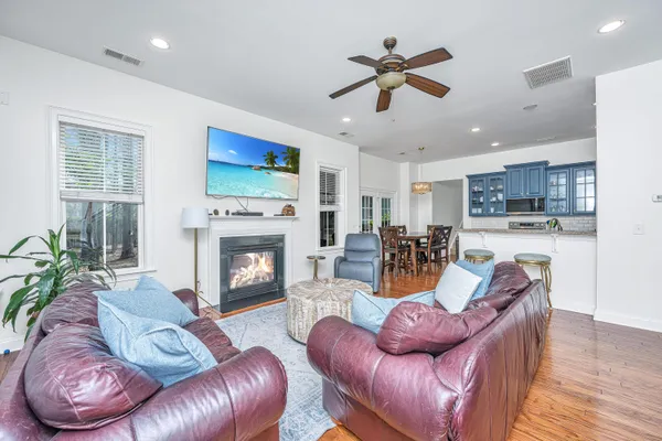 $889,000 | 1903 Hall Point Road, Mount Pleasant, SC 29466