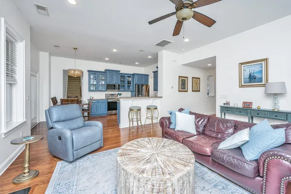 $889,000 | 1903 Hall Point Road, Mount Pleasant, SC 29466