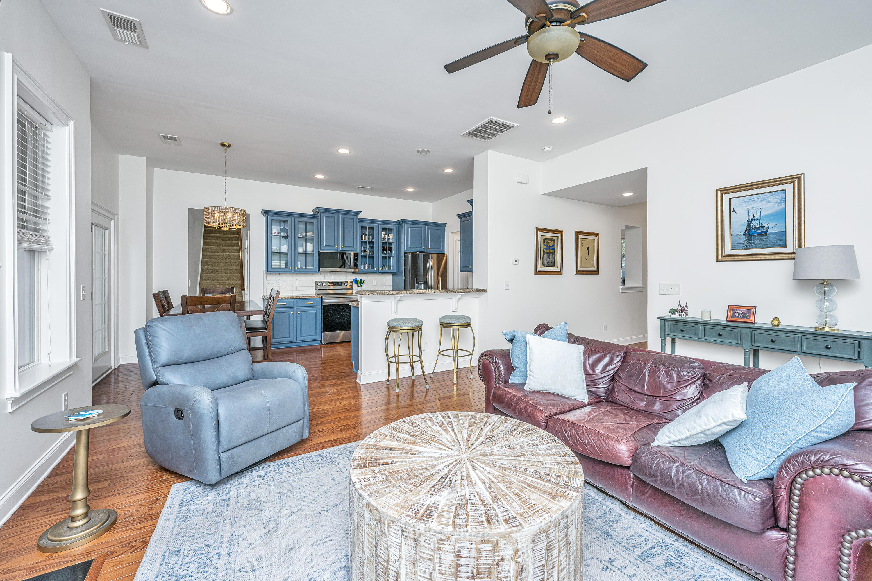 1903 Hall Point Road Mount Pleasant, SC 29466 - Photo 6 of 34 1903HallPointRd016