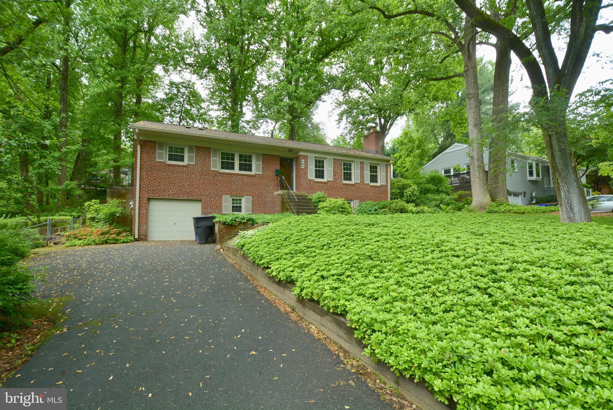 3006 Military Road Arlington, VA 22207 - Photo 1 of 20