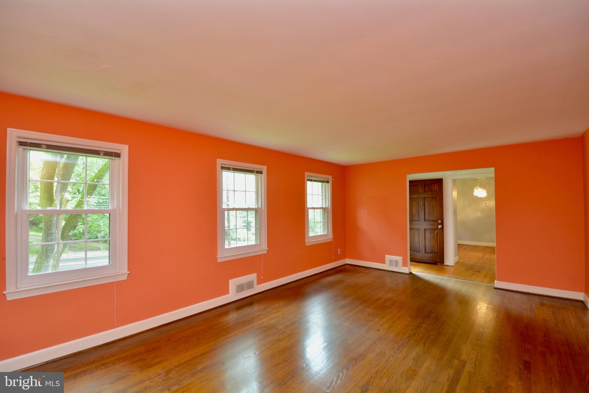 3006 Military Road Arlington, VA 22207 - Photo 3 of 20