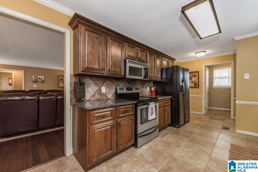 136 Shades Crest Road Birmingham, AL 35226 - Photo 8 of 34