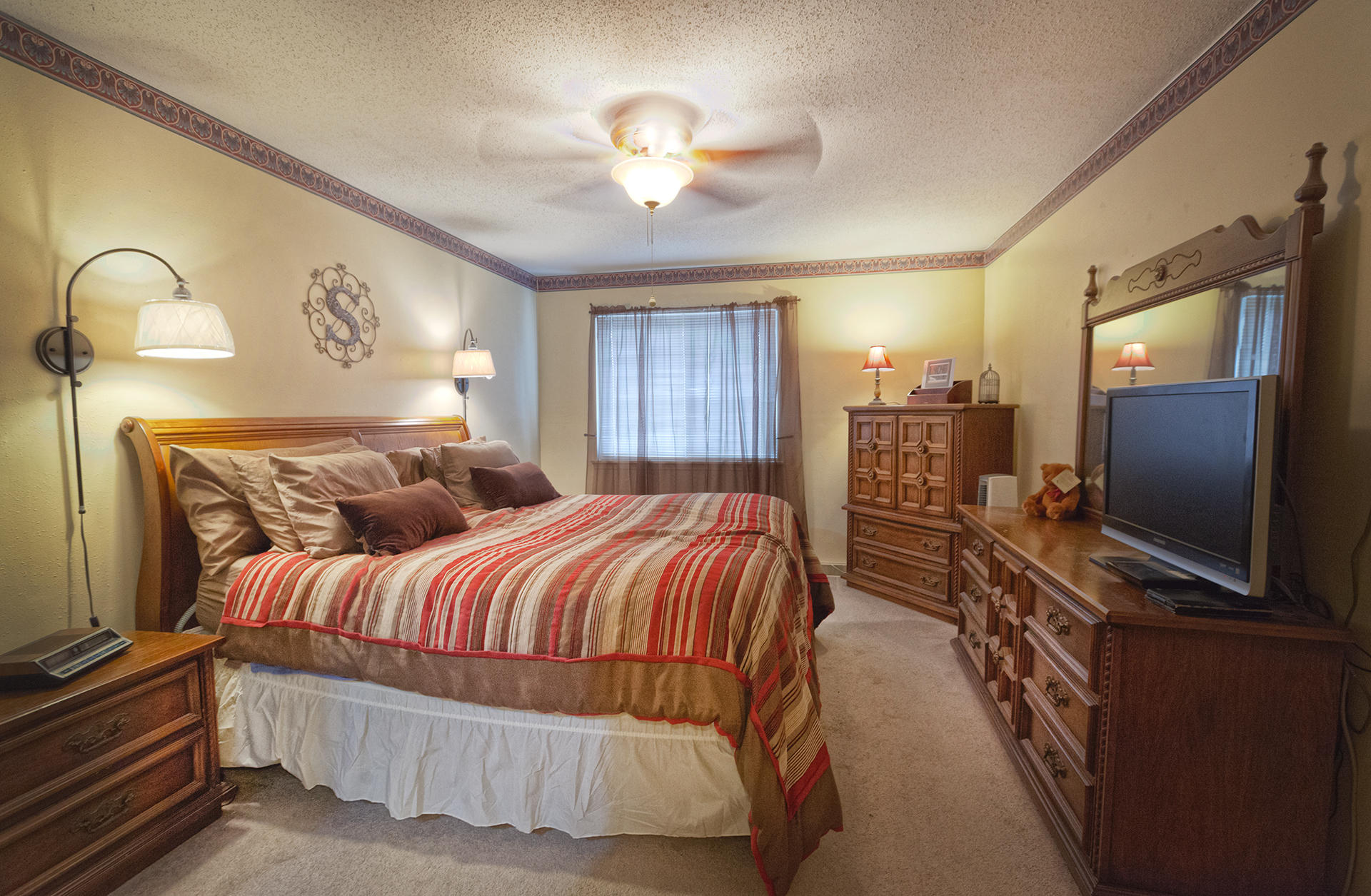 5923 Dairy Road Roanoke, VA 24019 - Photo 23 of 32 Master Bedroom