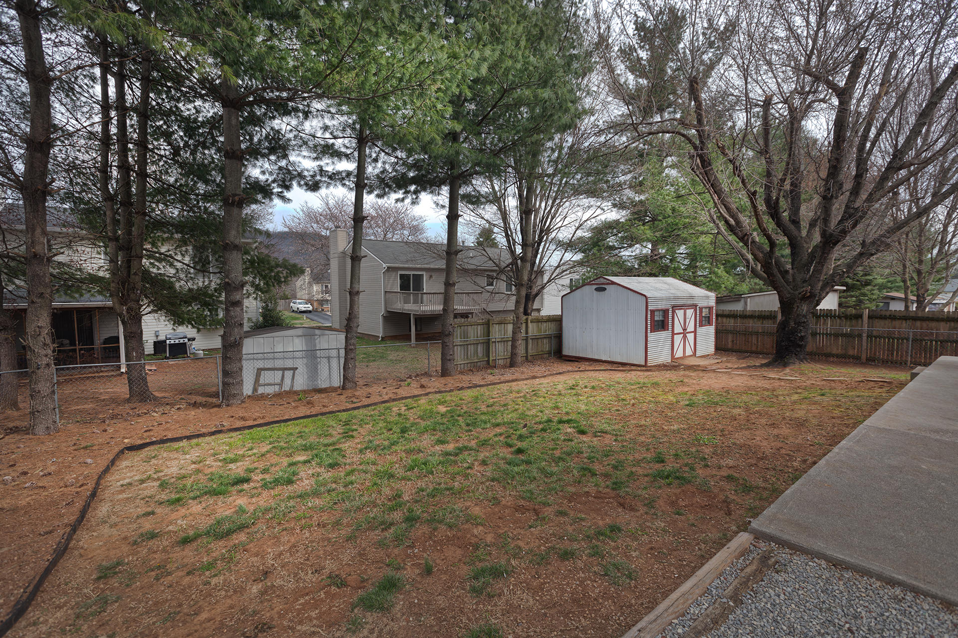 5923 Dairy Road Roanoke, VA 24019 - Photo 29 of 32 Great Yard