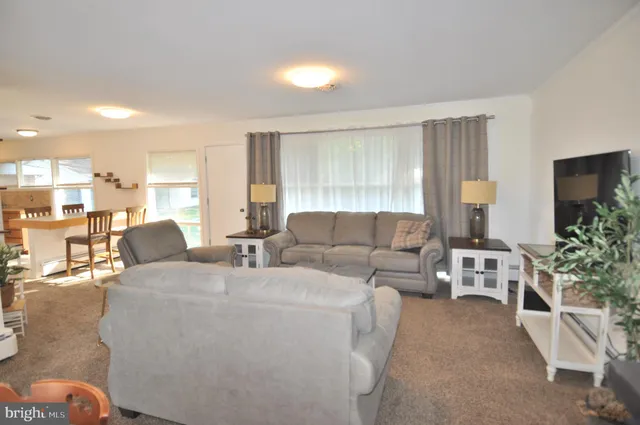 $300,000 | 18 Greenway Avenue, Pocomoke City, MD 21851