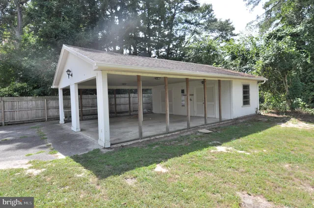 $300,000 | 18 Greenway Avenue, Pocomoke City, MD 21851