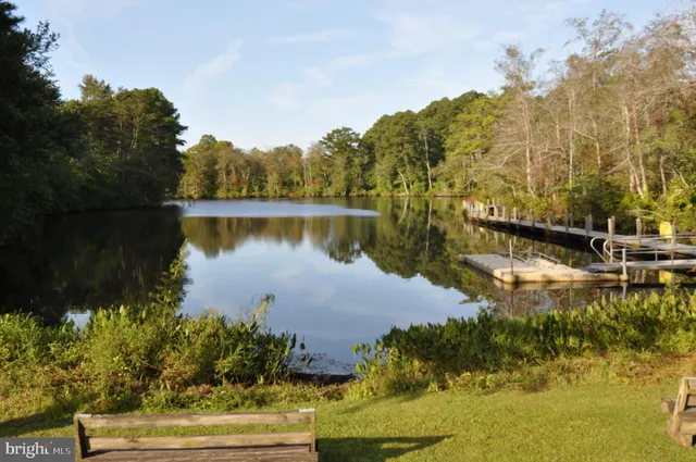 $300,000 | 18 Greenway Avenue, Pocomoke City, MD 21851