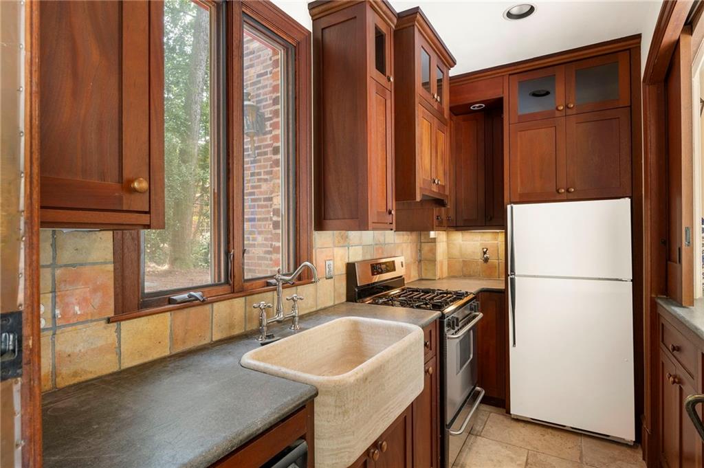 35 Valley Road Northwest Atlanta, GA 30305 - Photo 25 of 42 Gallery Image 25