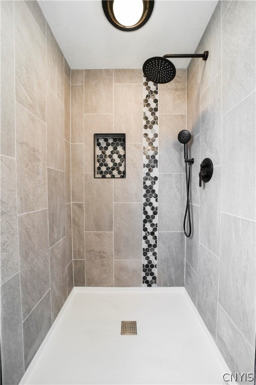 52 Cherry Tree Circle Clay, NY 13090 - Photo 19 of 38 Walk-in shower.