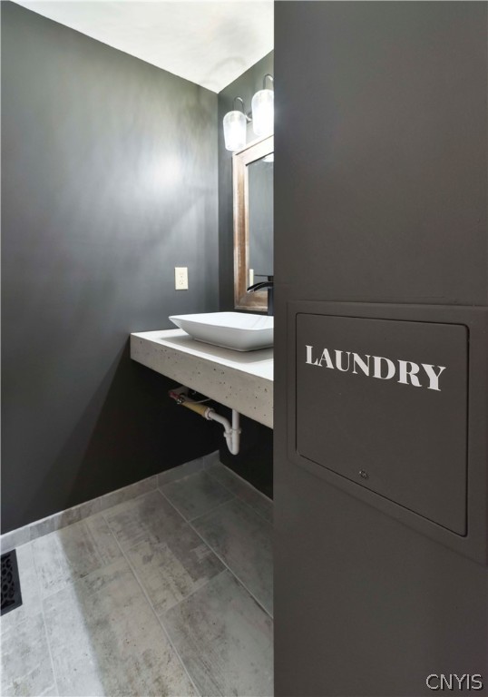 52 Cherry Tree Circle Clay, NY 13090 - Photo 28 of 38 Full bath with floating counter.