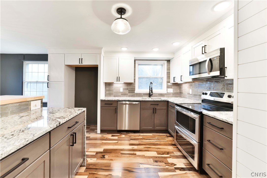 52 Cherry Tree Circle Clay, NY 13090 - Photo 6 of 38 Stainless steel appliances.
