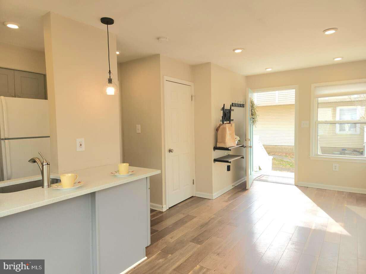 1211 Shesley Road Edgewater, MD 21037 - Photo 7 of 17 Dining area