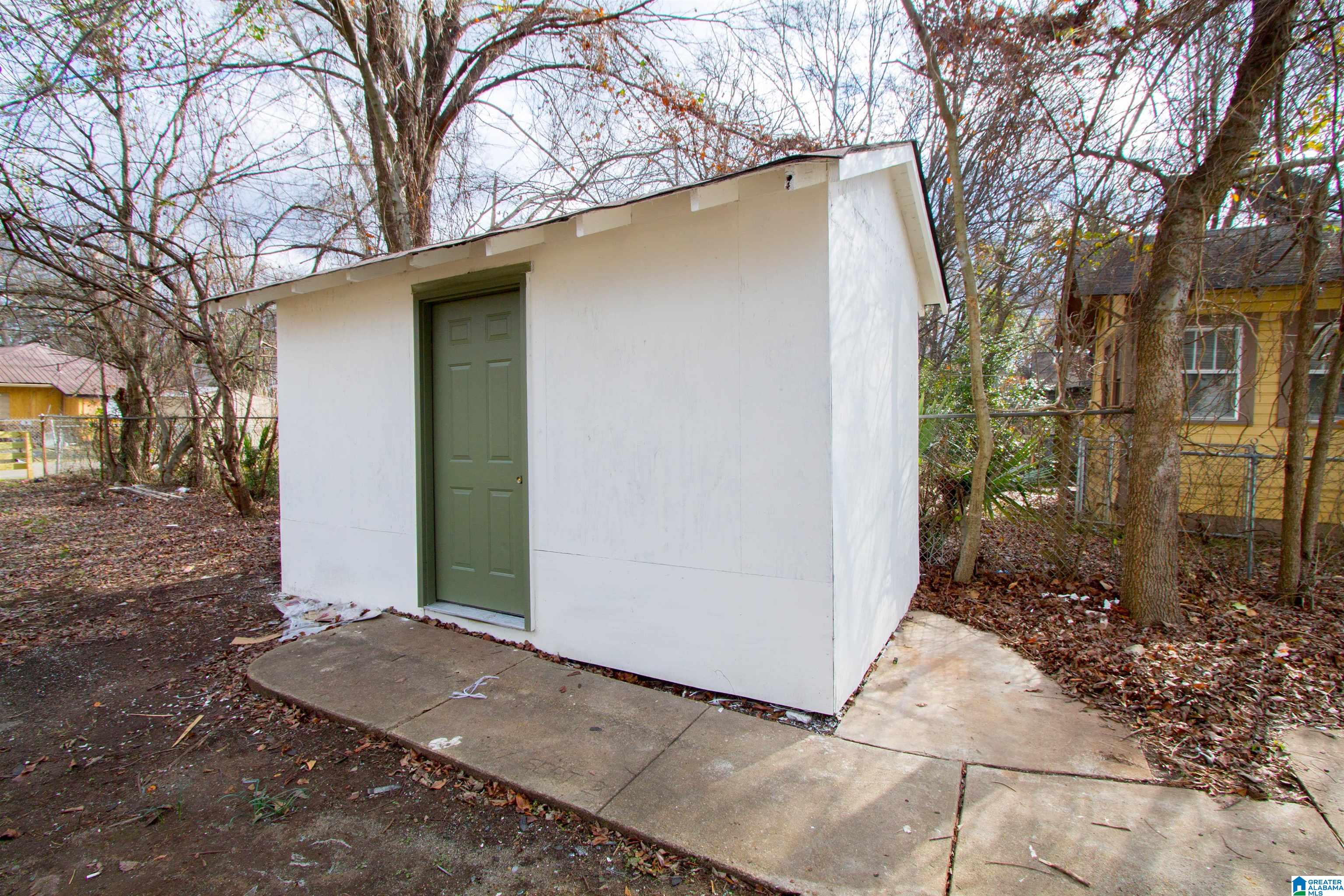 4733 Avenue R Birmingham, AL 35208 - Photo 6 of 21