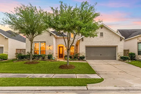 $649,000 | 3418 Sherbrooke Manor Court, Houston, TX 77059