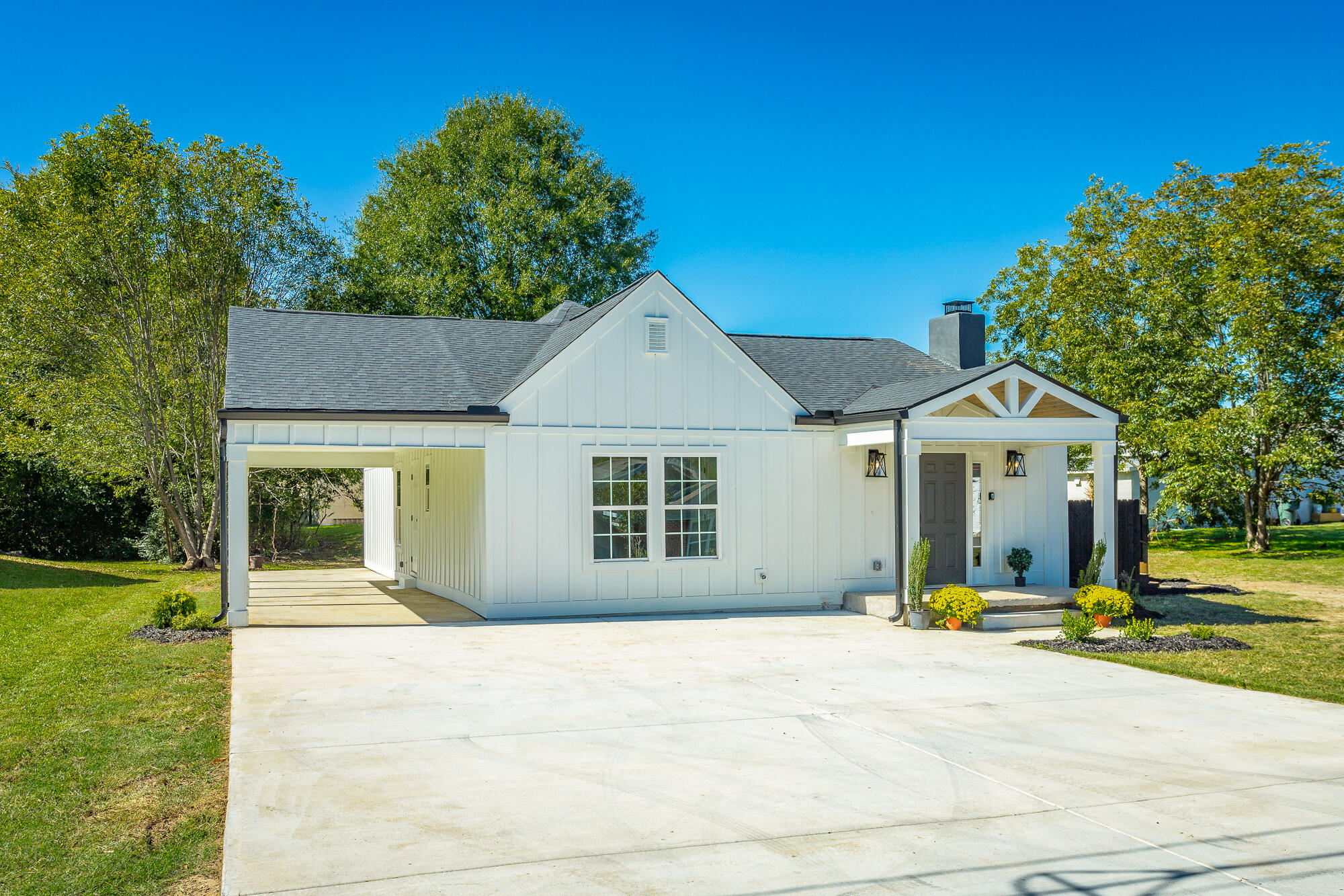 235 Guyler Street Ringgold, GA 30736 - Photo 3 of 54 235 Guyler Street HD-62