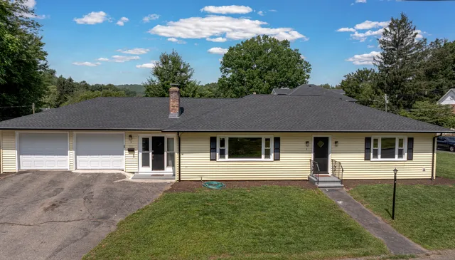 $412,500 | 8 Bonnie Lane, Waterbury, CT 06705