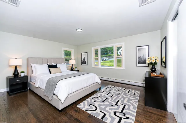 $412,500 | 8 Bonnie Lane, Waterbury, CT 06705