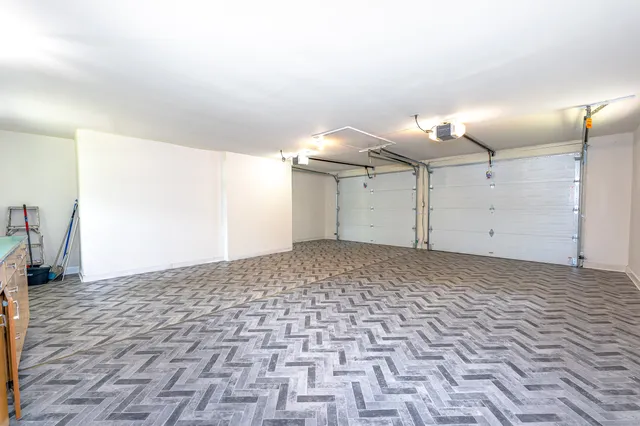 $412,500 | 8 Bonnie Lane, Waterbury, CT 06705