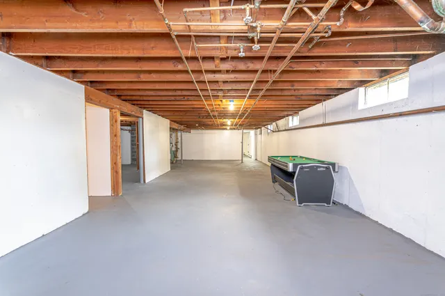 $412,500 | 8 Bonnie Lane, Waterbury, CT 06705