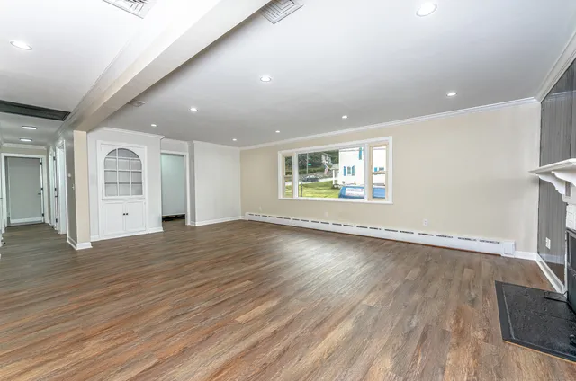 $412,500 | 8 Bonnie Lane, Waterbury, CT 06705