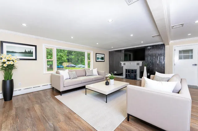 $412,500 | 8 Bonnie Lane, Waterbury, CT 06705