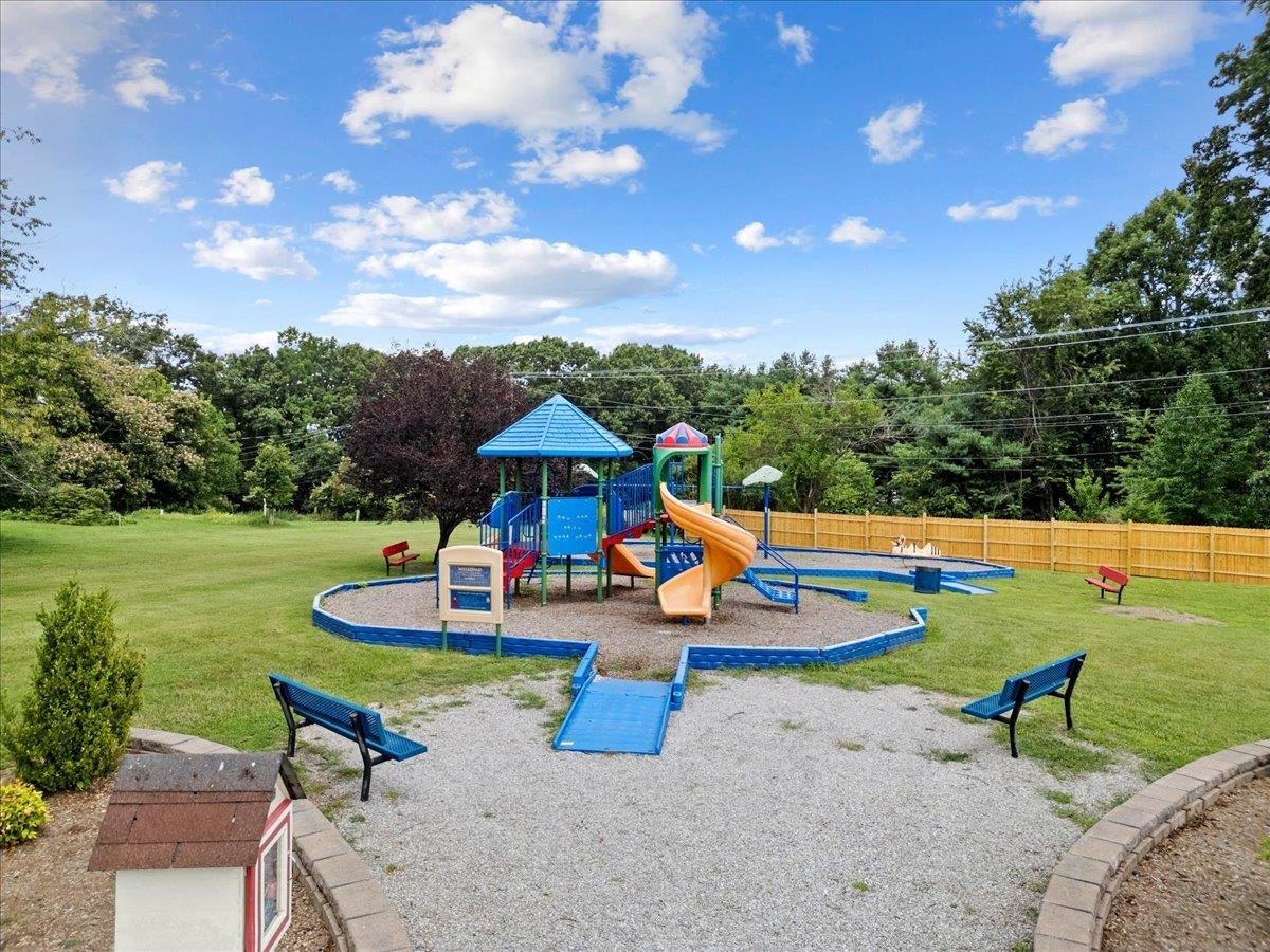 140 Summit Ridge Road Southwest Christiansburg, VA 24073 - Photo 26 of 28 Gallery Image 26