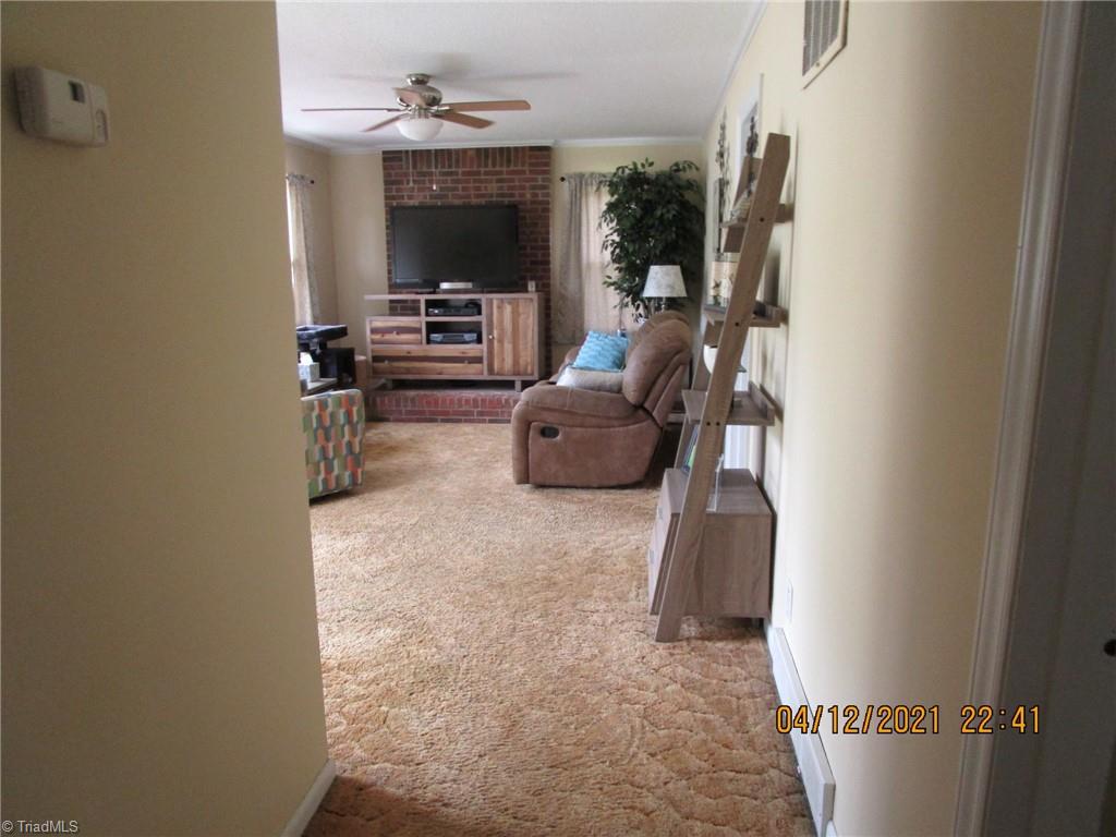 1632 Larkin Street High Point, NC 27262 - Photo 6 of 27 Gallery Image 6