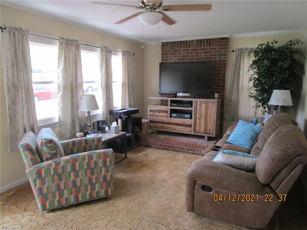 1632 Larkin Street High Point, NC 27262 - Photo 8 of 27 Gallery Image 8