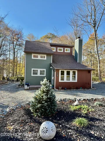 $2,200 | 2160 Titania Road, Tobyhanna, PA 18466