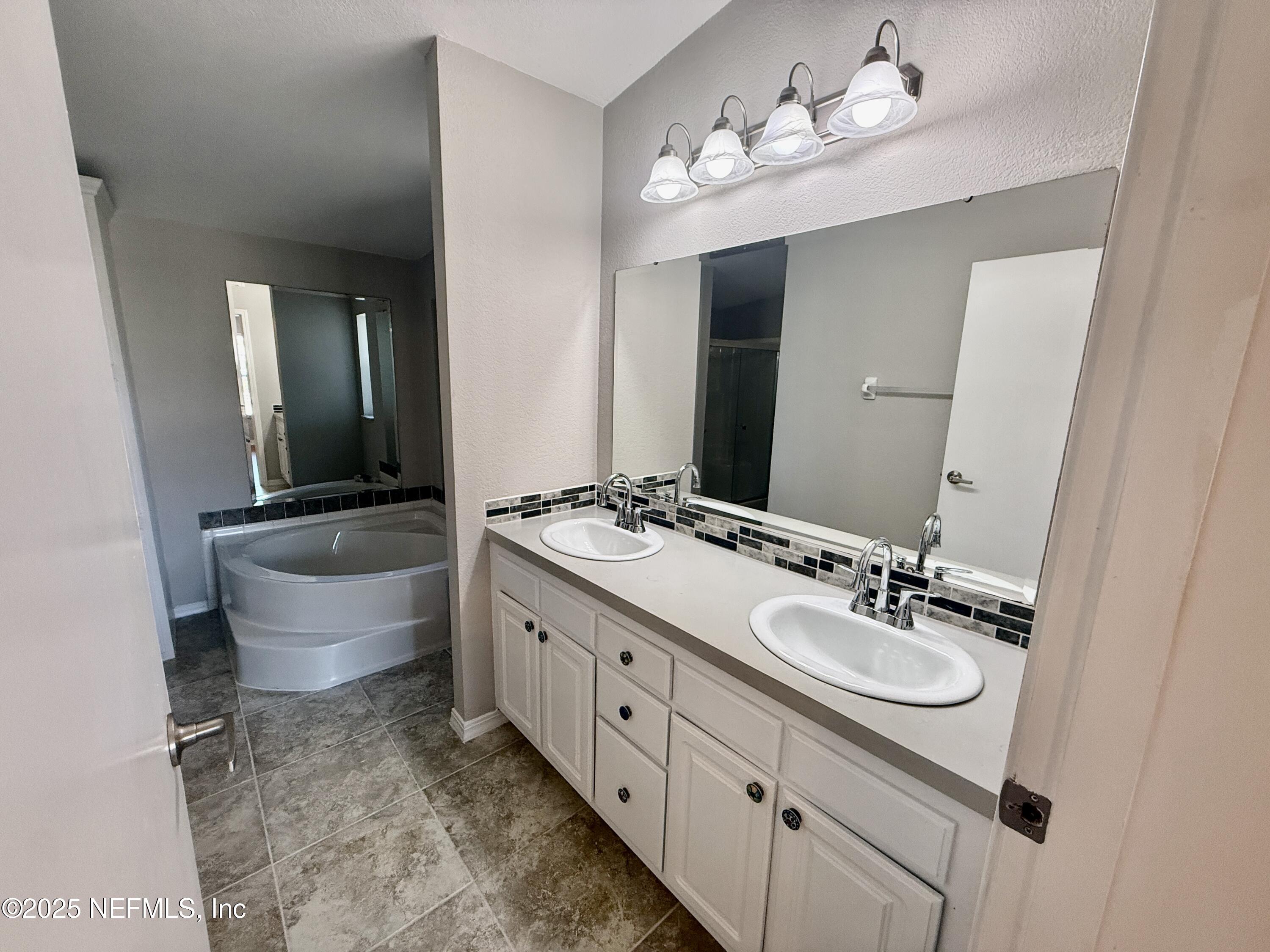 2974 Lakeside Villa Road Orange Park, FL 32073 - Photo 14 of 22 IMG_5170