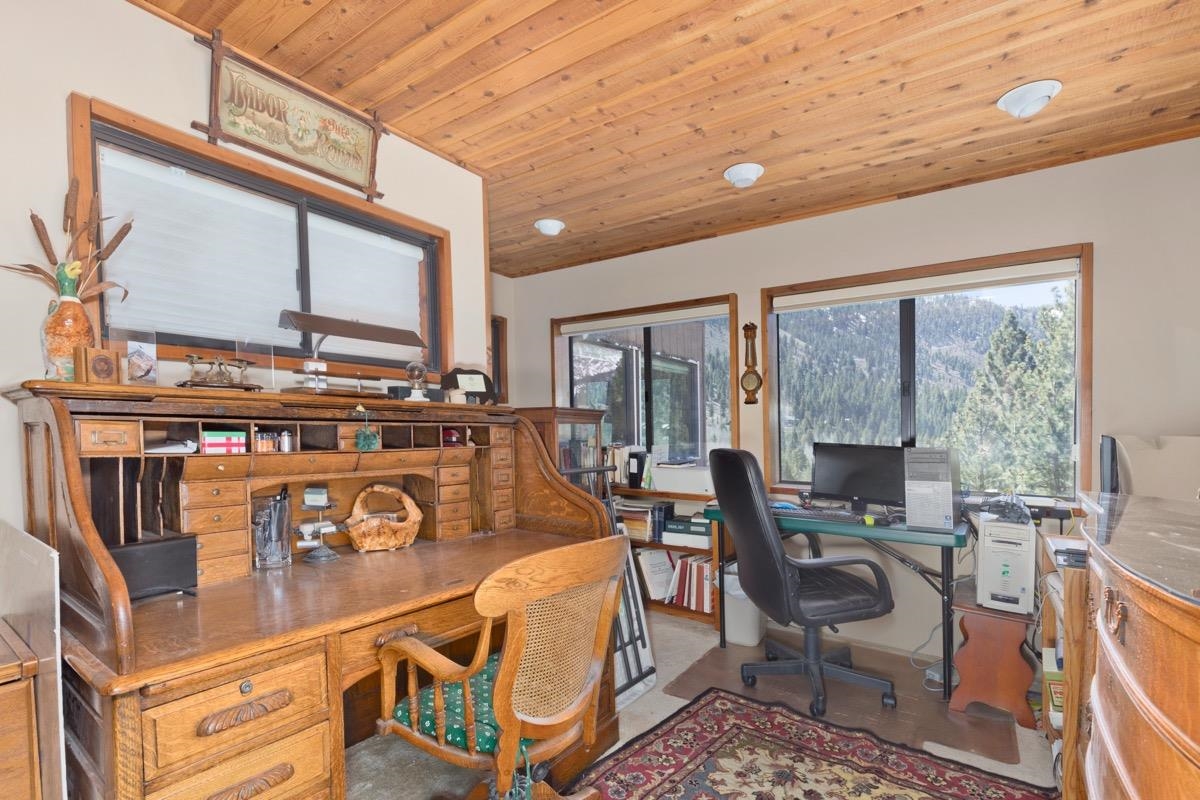 100 Carson View Drive June Lake, CA 93529 - Photo 23 of 48