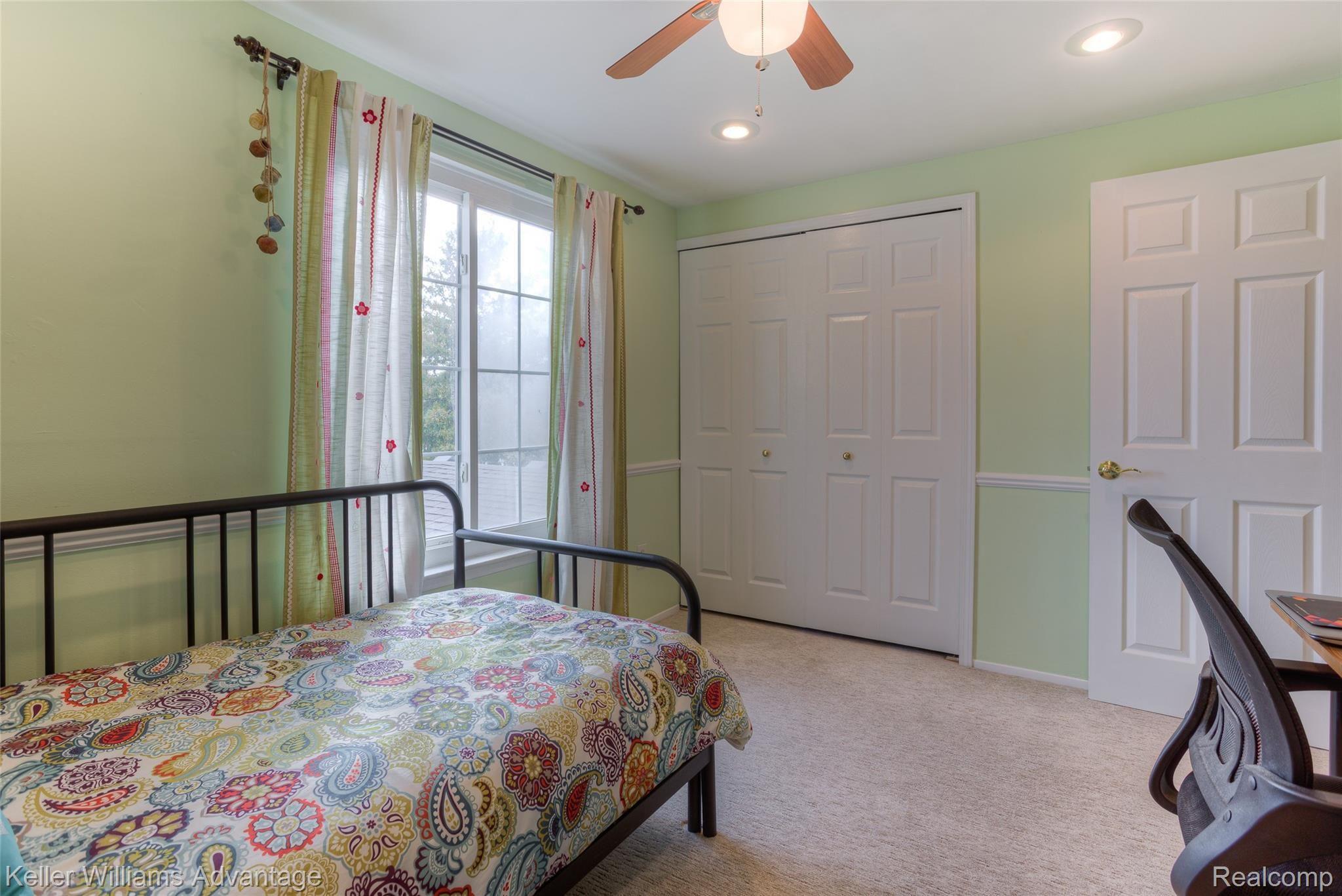 42302 Hanford Road Canton, MI 48187 - Photo 34 of 49 42302 hanford interiors (39).jpg