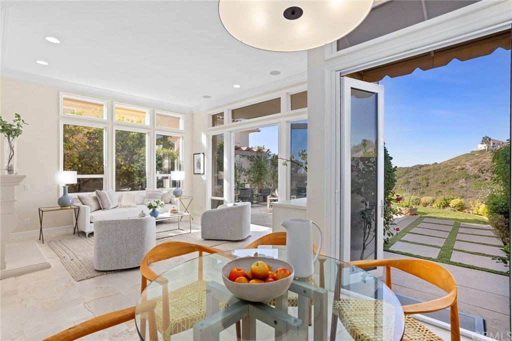 12 Sugar Pine Road Newport Coast, CA 92657 - Photo 12 of 45 Breakfast nook with terrace access.