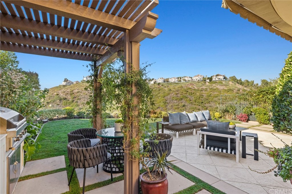 12 Sugar Pine Road Newport Coast, CA 92657 - Photo 35 of 45 Backyard terrace with built-in BBQ.