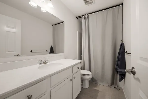 $434,000 | 4196 Irving Road, Aurora, IL 60504