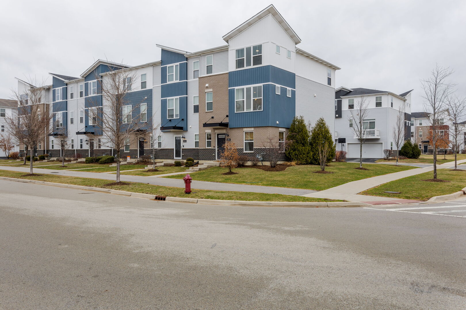 4196 Irving Road Aurora, IL 60504 - Photo 2 of 26 Gallery Image 2