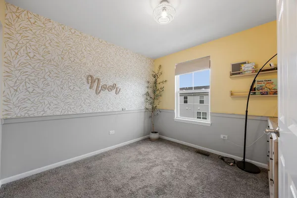 $434,000 | 4196 Irving Road, Aurora, IL 60504