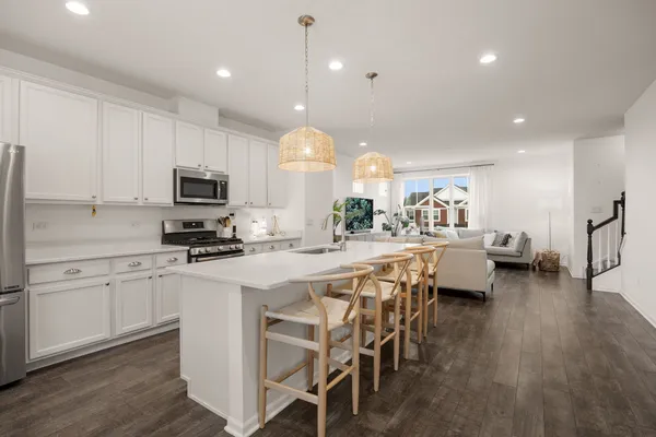 $434,000 | 4196 Irving Road, Aurora, IL 60504