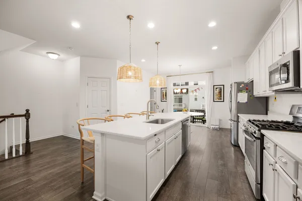 $434,000 | 4196 Irving Road, Aurora, IL 60504