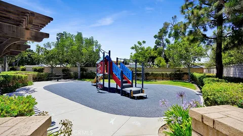 $1,750,000 | 2519 Cornerstone Lane, Costa Mesa, CA 92626