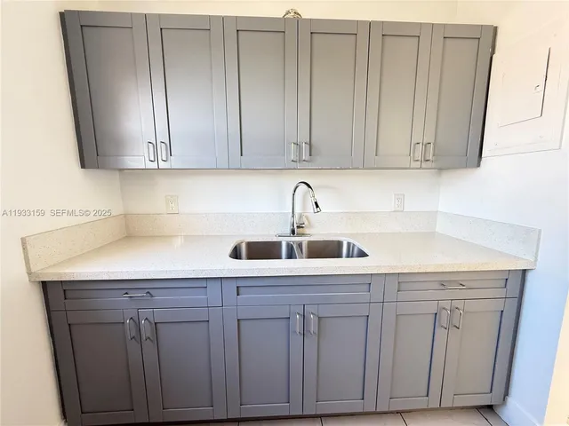 $2,650 | 2313 Northwest 14th Street, Unit 3, Miami, FL 33125