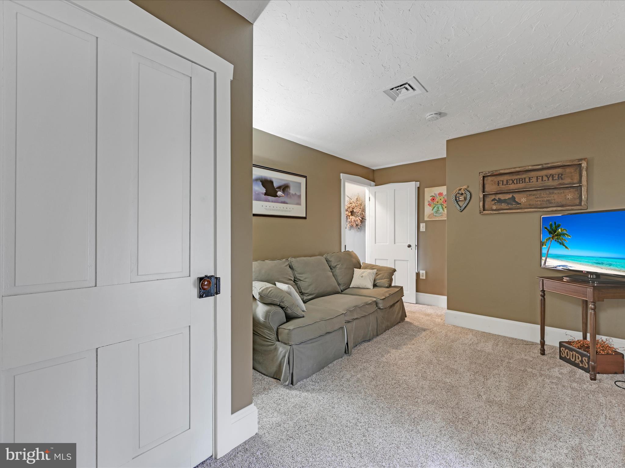 690 Old Pike Lititz, PA 17543 - Photo 13 of 62 Sitting Room