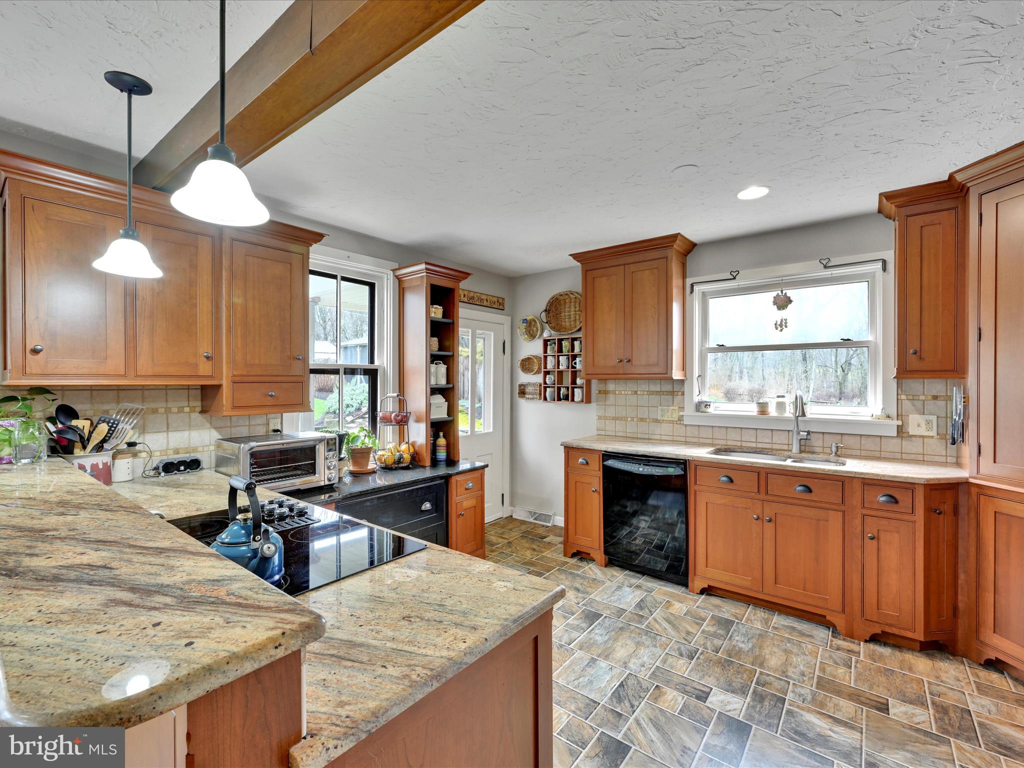 690 Old Pike Lititz, PA 17543 - Photo 20 of 62 kitchen
