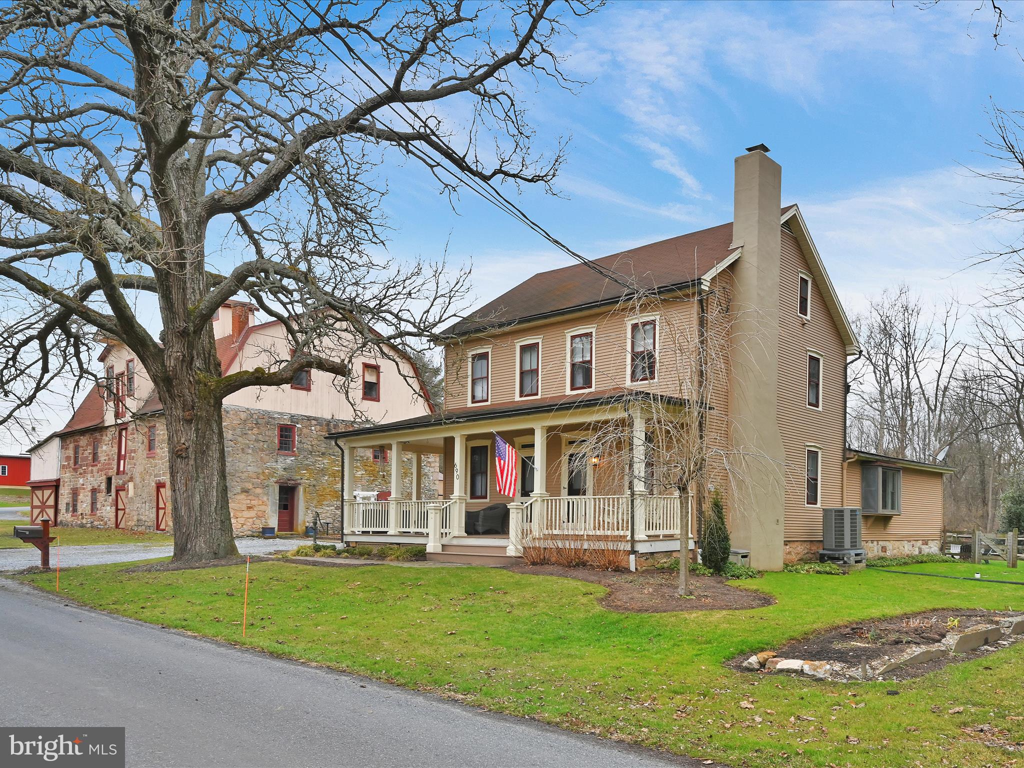690 Old Pike Lititz, PA 17543 - Photo 2 of 62 Front