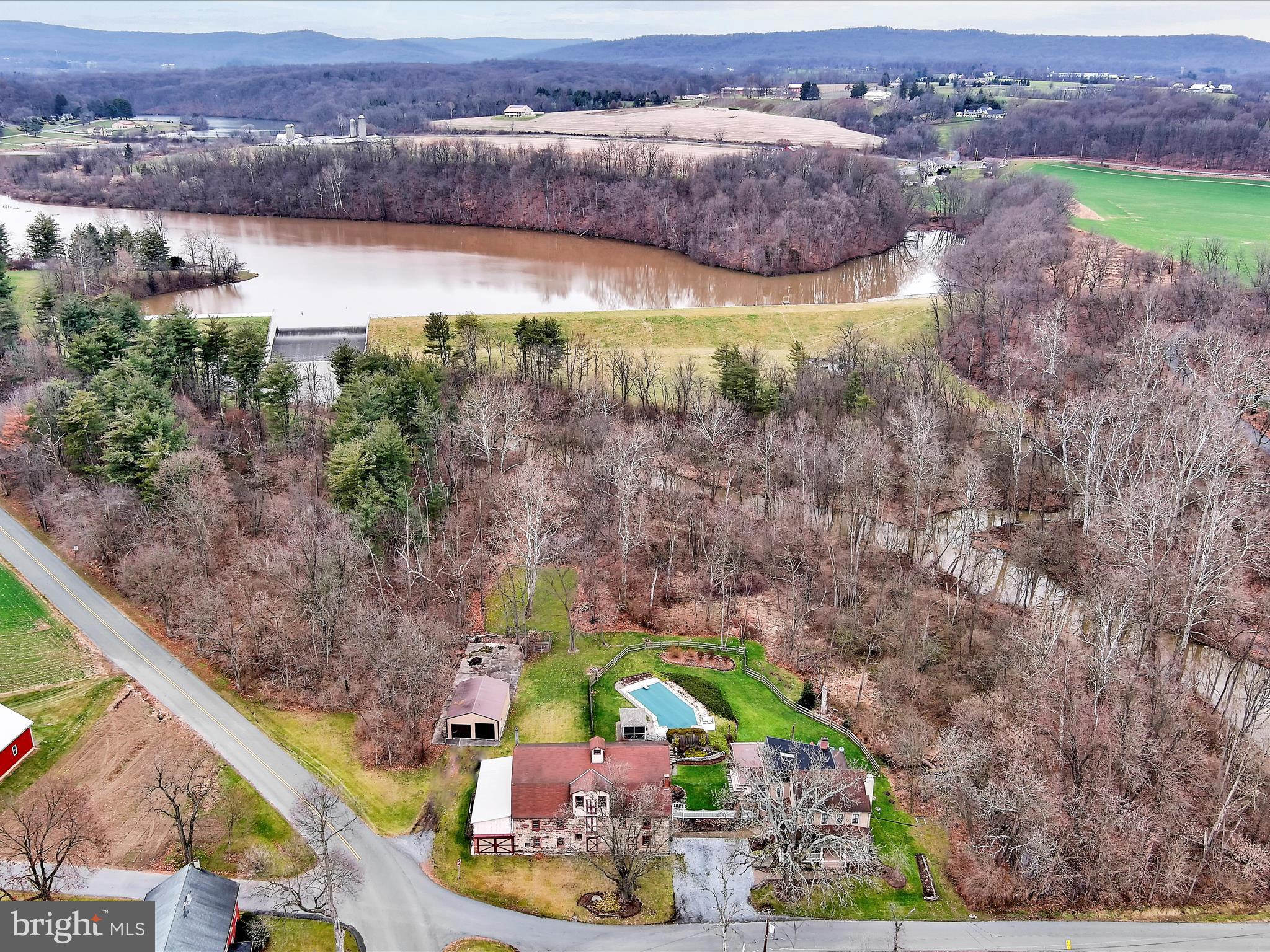 690 Old Pike Lititz, PA 17543 - Photo 5 of 62 Aerial