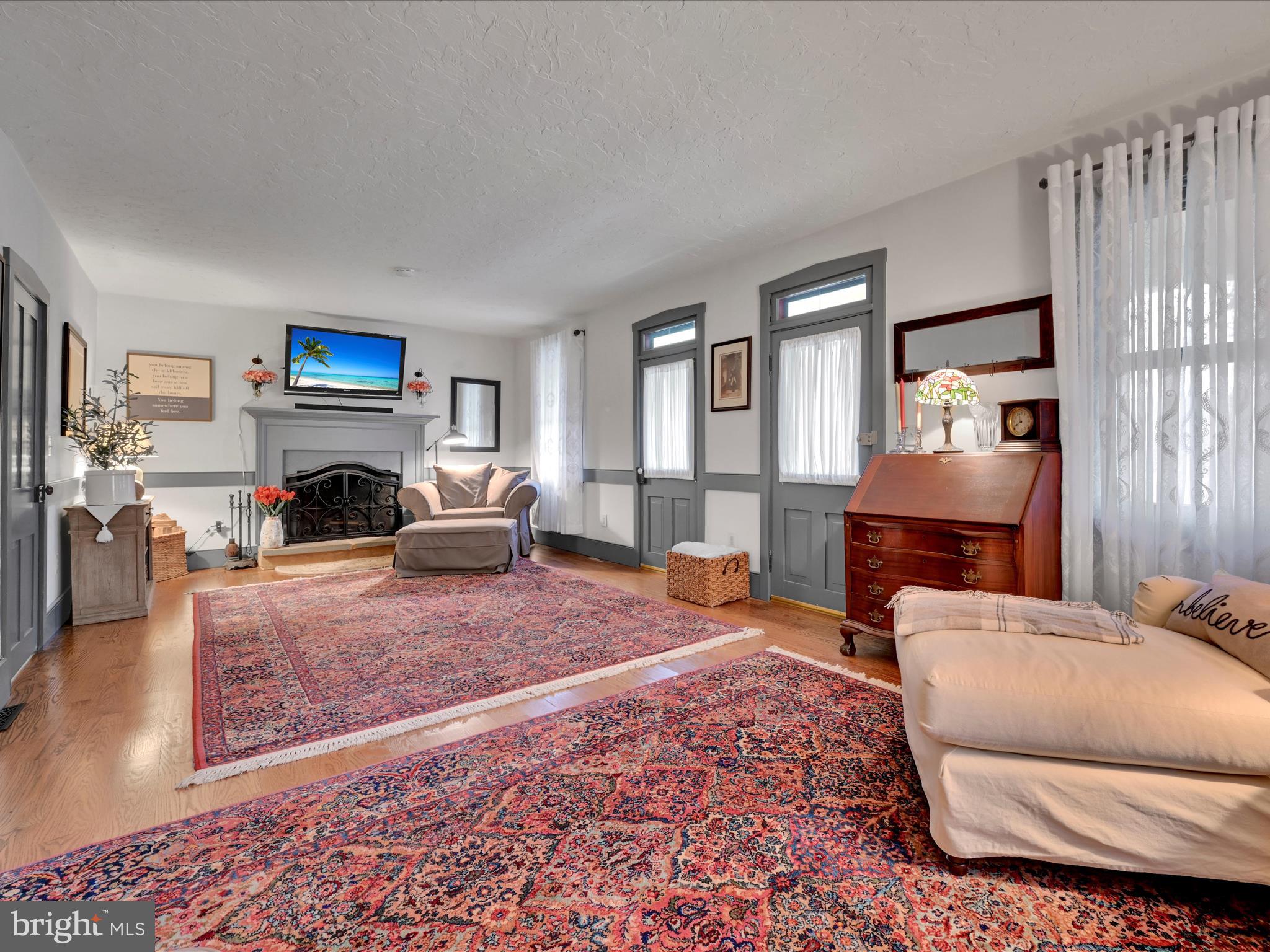 690 Old Pike Lititz, PA 17543 - Photo 8 of 62 Living Room